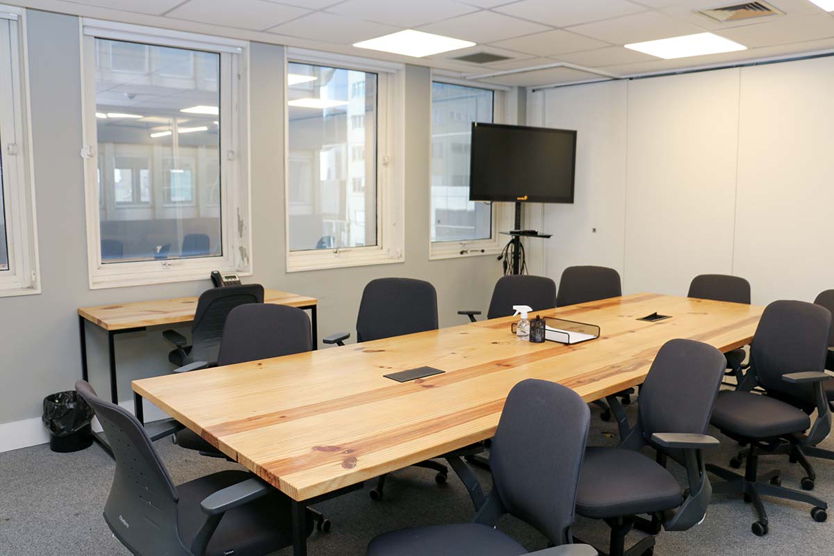 Sala de reunião equipada – Salas de Reunião